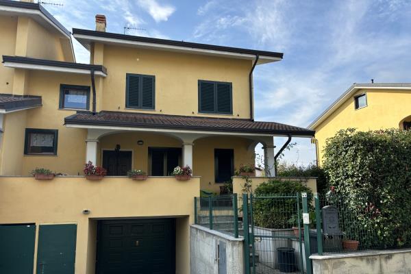 VENDITA Casa semi-indipendente Ivrea